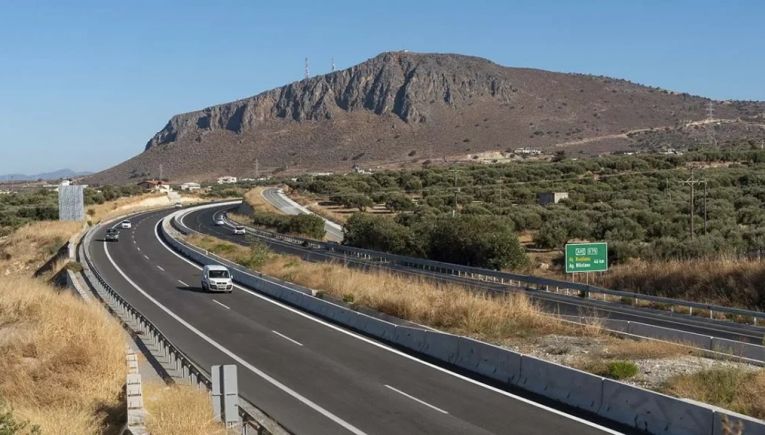 Ανατροπή γερανού στον ΒΟΑΚ: Ατύχημα στο έργο Άγιος Νικόλαος – Νεάπολη (φωτο)