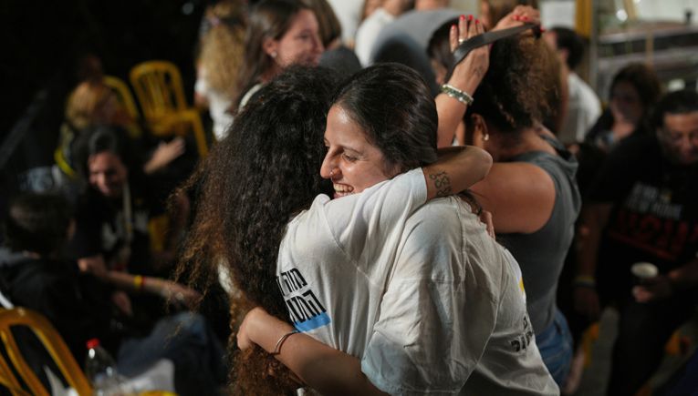 Ισραήλ και Χαμάς συμφώνησαν για εκεχειρία μετά από 2 χρόνια πολέμου-Οι όμηροι θα έχουν επιστρέψει τη Δευτέρα