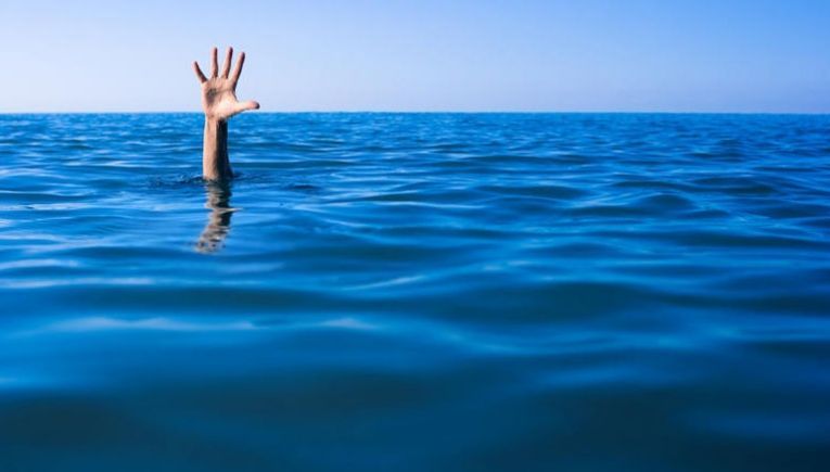 Κρήτη: Δύο άνθρωποι έχασαν τη ζωή τους στη θάλασσα