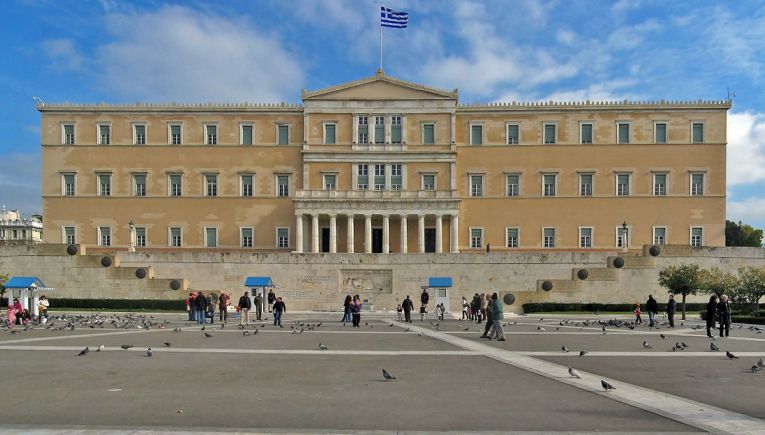 Ποιος θα κυβερνήσει την αντιπολίτευση; Όταν η αδυναμία της γίνεται δώρο στην κυβέρνηση