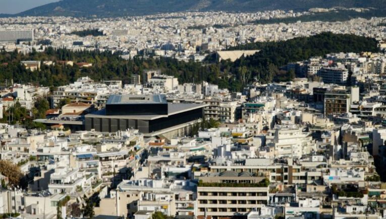 Τριετής φοροαπαλλαγή και για τα ακίνητα άνω των 120 τ.μ. που νοικιάζονται σε πολύτεκνες οικογένειες