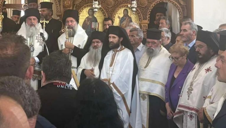 Ρέθυμνο: Θρήνος στην κηδεία του 25χρονου πυροσβέστη Παντελή Διαμαντάκη (Φωτο)