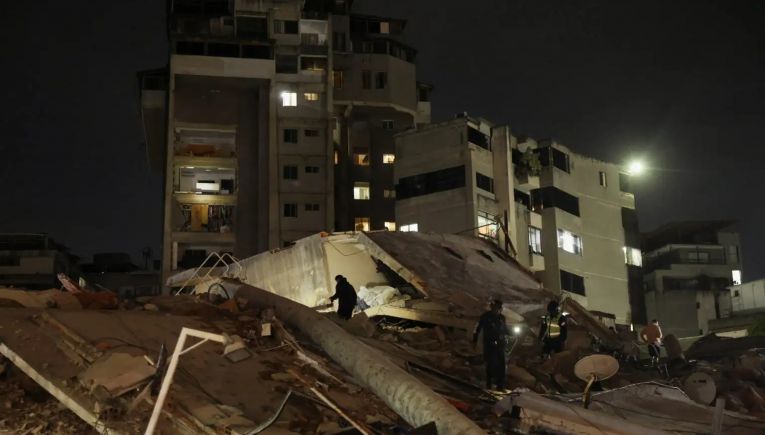 Βενεζουέλα: Διπλός σεισμός 7,2 και 7,5 Ρίχτερ – Κατέρρευσαν κτίρια, άγνωστος αριθμός εγκλωβισμένων (βίντεο+ φωτο)